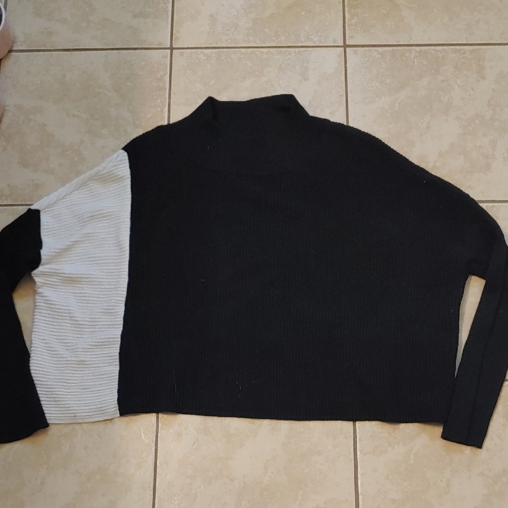 Planet By Lauren G Sweater Black And White Cotton Mockneck One Size